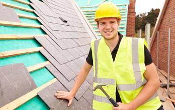 find trusted Saracens Head roofers in Lincolnshire
